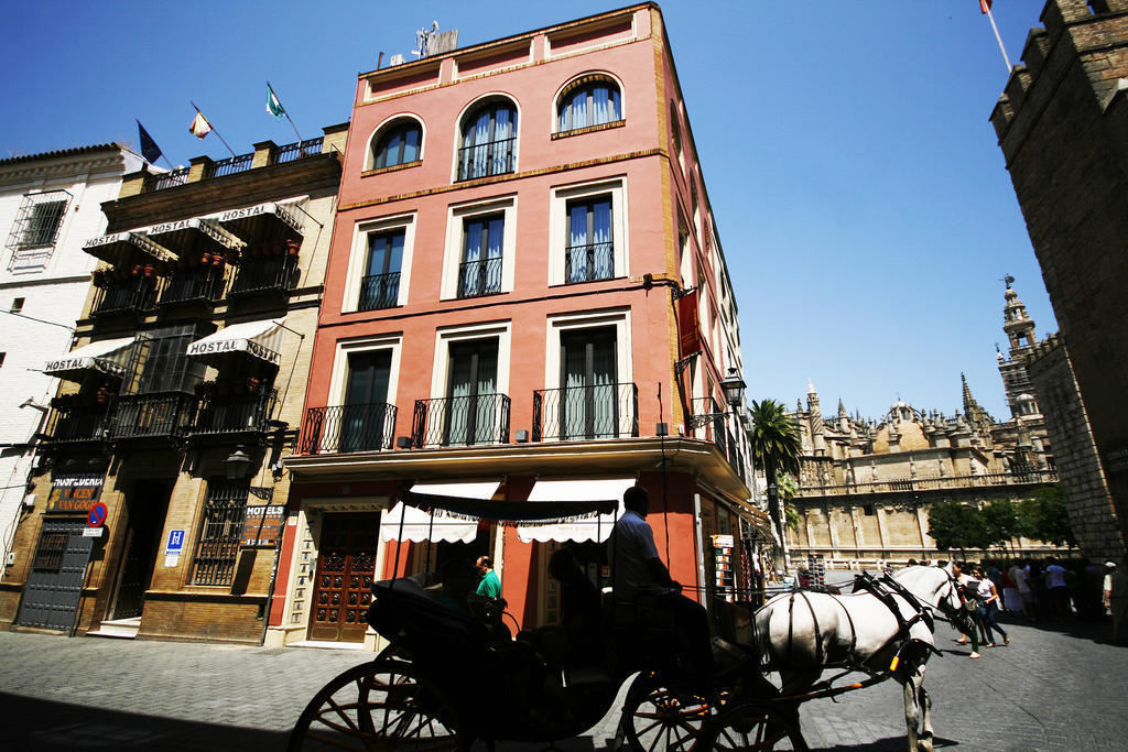 Hostal Van Gogh Севиля Екстериор снимка